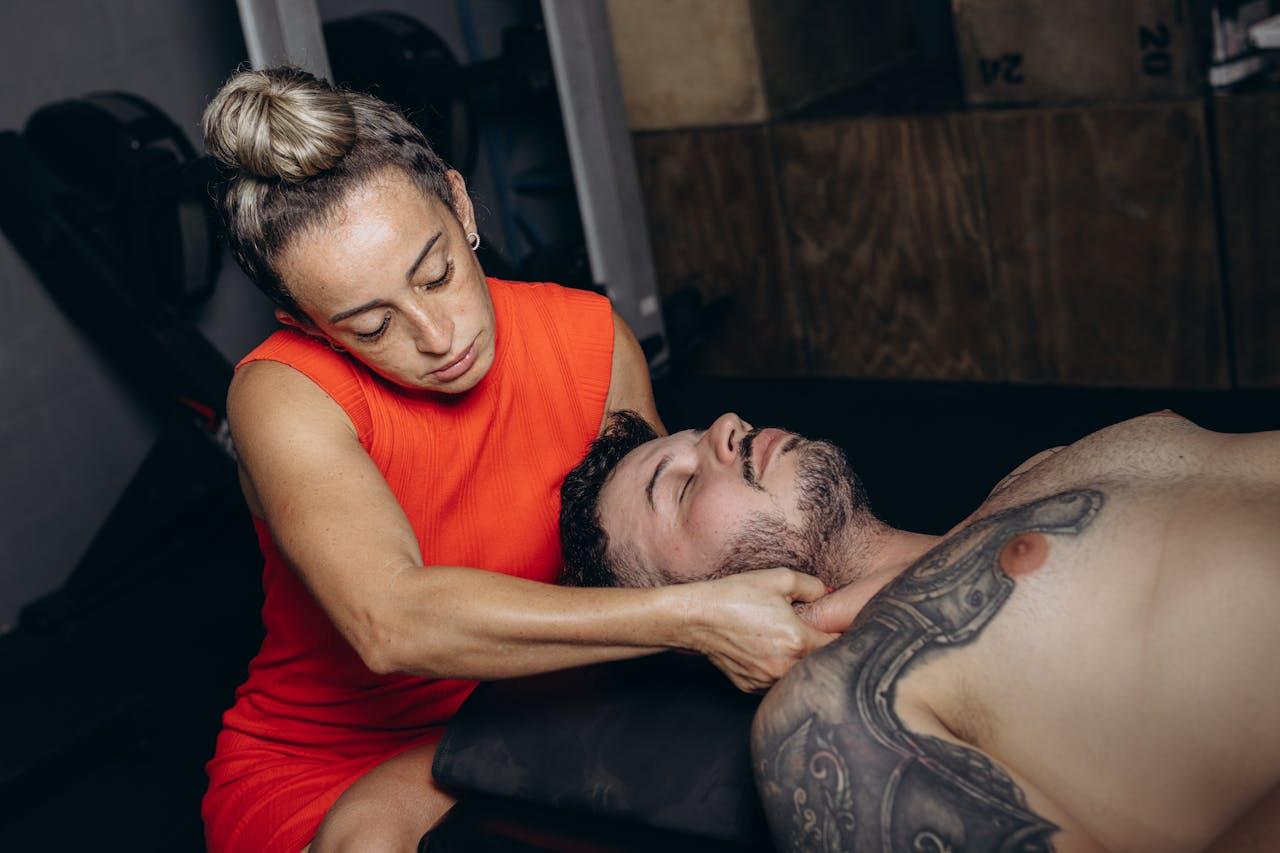 Descarga muscular masaje: técnicas profesionales para aliviar la tensión