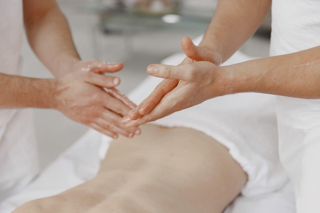 Masoterapia: qué es, para qué sirve y cómo puede ayudarte a recuperarte