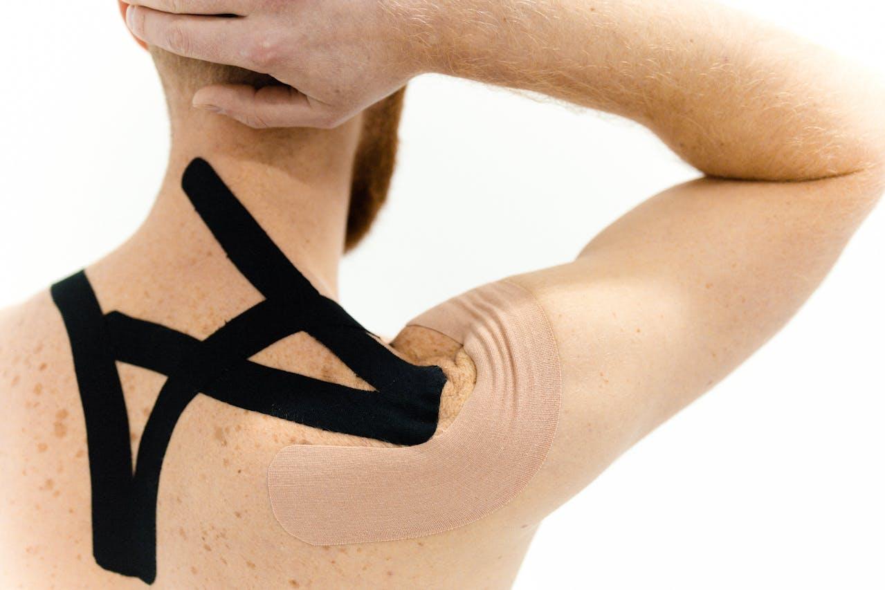 Home 3 Vendaje neuromuscular hombro congelado: aprende las técnicas de kinesiotaping