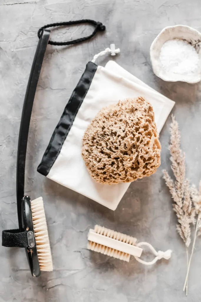 Exfoliación mecánica: ventajas, límites y uso cuidadoso 2 Accesorios usados en la exfoliación mecánica del cuerpo